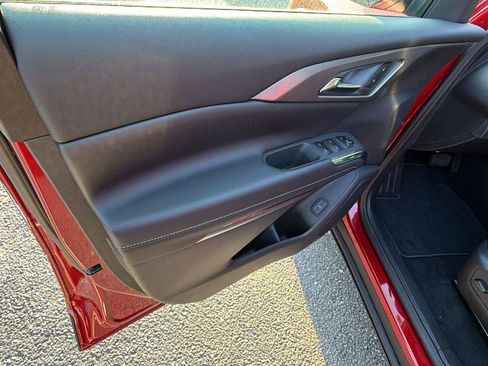 New 2026 Chevrolet Traverse LT image 11