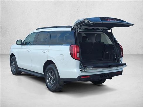 Certified 2025 Ford Expedition Active image 11