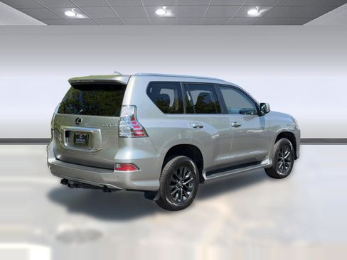 Used 2023 Lexus GX 460 Premium w/ Premium Package AWD/4WD image 9