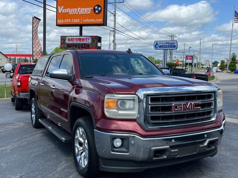 Used 2015 GMC Sierra 1500 SLT w/ SLT Crew Cab Value Package AWD/4WD image 2