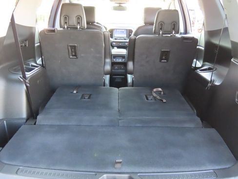 Used 2019 GMC Acadia SLT AWD/4WD image 27