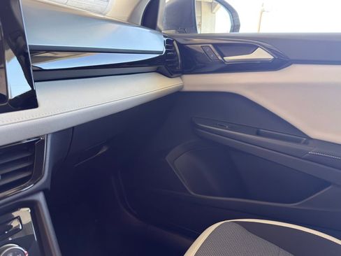 New 2026 Volkswagen Taos S image 22