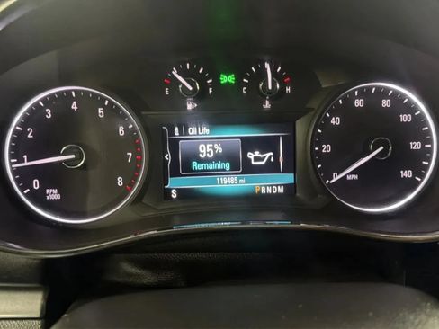 Used 2018 Buick Encore Sport Touring FWD image 11