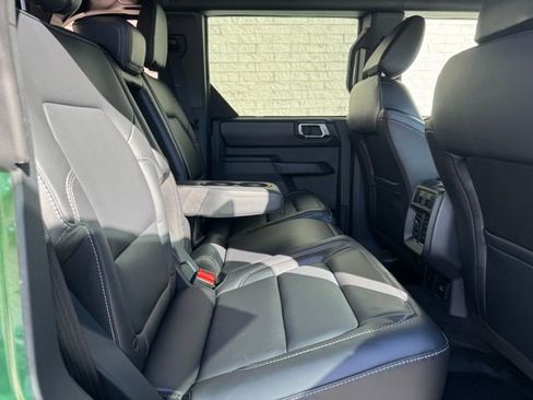 New 2025 Ford Bronco Outer Banks w/ Sasquatch Package AWD/4WD image 19