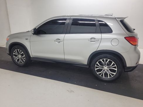 Used 2018 Mitsubishi Outlander Sport ES AWD/4WD image 3