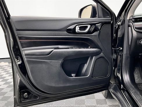 Used 2022 Jeep Compass Trailhawk w/ Trailhawk Elite Group image 23