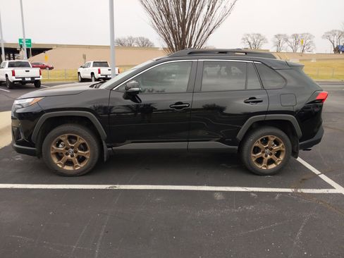 Used 2024 Toyota RAV4 AWD Hybrid image 7