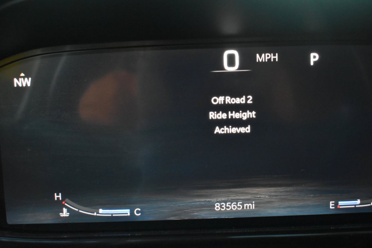 Used 2023 Jeep Grand Wagoneer L Series III w/ Rear Seat Video Group 1 AWD/4WD image 60