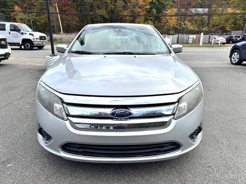 Used 2010 Ford Fusion SEL image 2