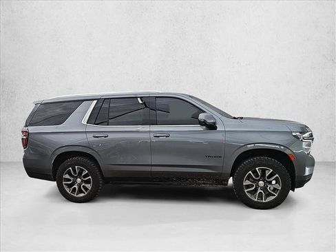 Used 2022 Chevrolet Tahoe LT w/ Luxury Package image 6