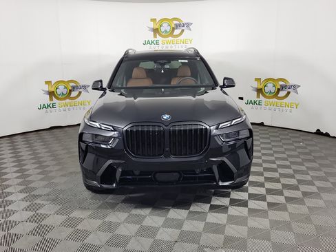 New 2027 BMW X7 xDrive40i w/ M Sport Package AWD/4WD image 2