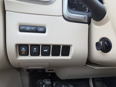 Used 2017 Nissan Murano Platinum w/ Platinum Technology Package image 29