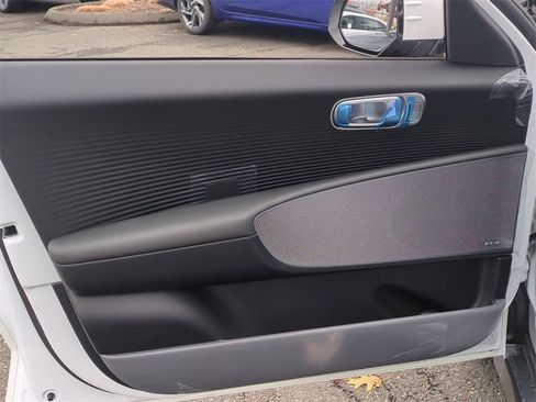 New 2025 Hyundai Ioniq 6 Limited image 10