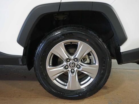 Used 2024 Toyota RAV4 XLE image 9