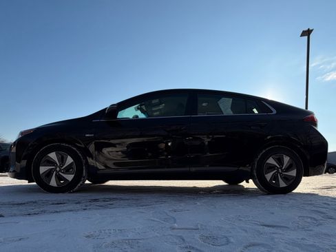 Used 2018 Hyundai Ioniq SEL image 9