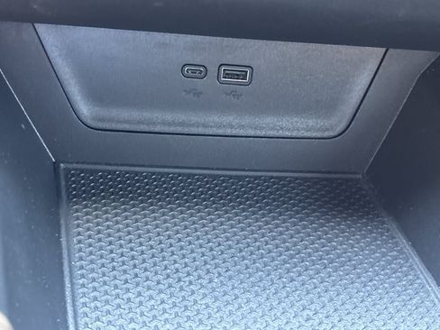 Used 2025 Chevrolet Equinox ACTIV FWD image 34