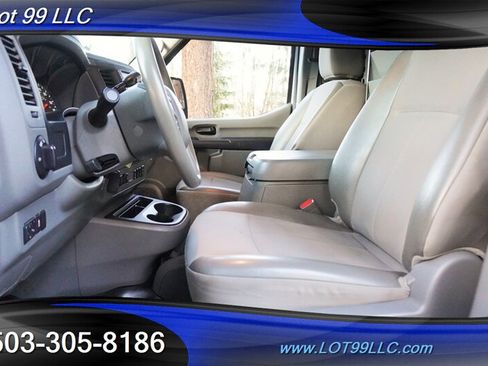 Used 2020 Nissan NV 3500 SL RWD image 5