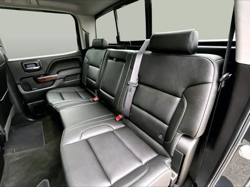Used 2018 GMC Sierra 1500 SLT w/ SLT Preferred Package AWD/4WD image 21