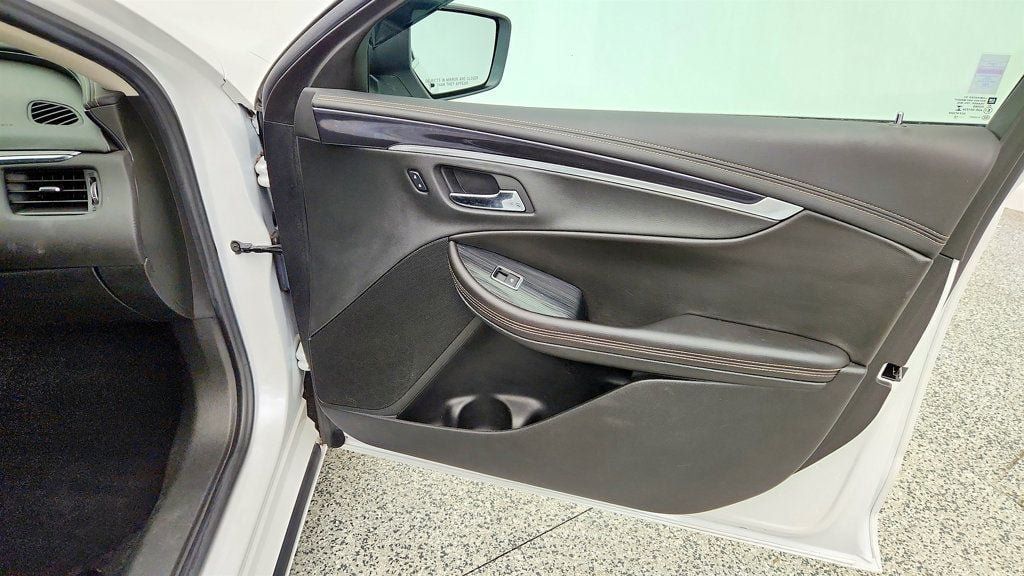 Used 2017 Chevrolet Impala LT w/ Convenience Package FWD image 24