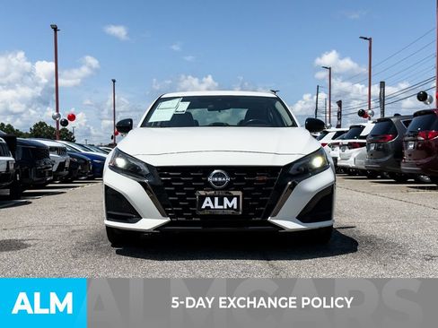 Used 2024 Nissan Altima 2.5 SR FWD image 3