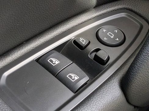 Used 2022 BMW Z4 M40i w/ Driving Assistance Package image 29