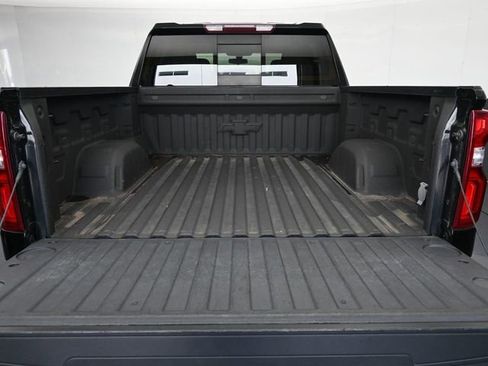 Used 2020 Chevrolet Silverado 1500 LT Trail Boss image 33