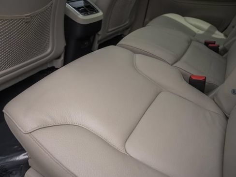Certified 2023 Volvo XC90 B6 Plus AWD/4WD image 31
