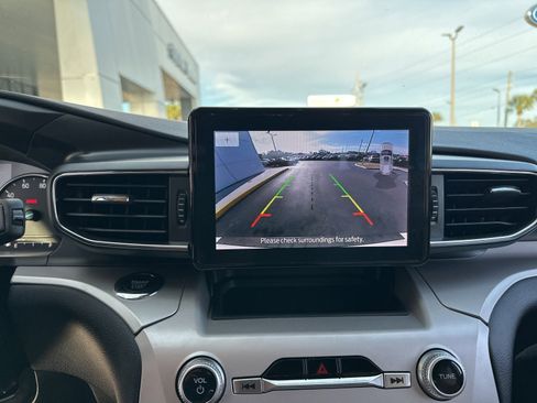 Used 2023 Ford Explorer XLT w/ Equipment Group 202A image 23