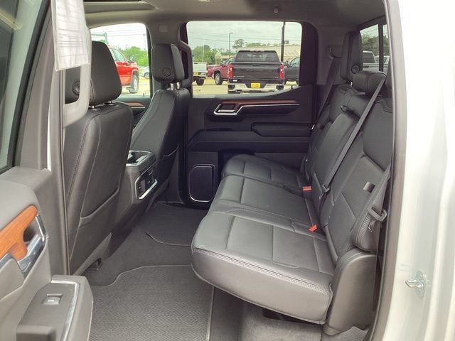 Used 2023 GMC Sierra 1500 Denali w/ Denali Reserve Package AWD/4WD image 7