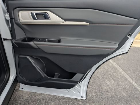 New 2026 Ford Explorer Active image 33