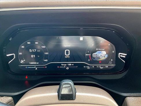 Used 2023 GMC Yukon Denali w/ Advanced Technology Package RWD image 22