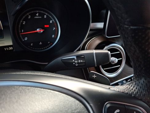 Used 2019 Mercedes-Benz GLC 300 4MATIC image 14