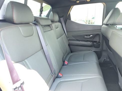 Certified 2023 Hyundai Santa Cruz Limited AWD/4WD image 9