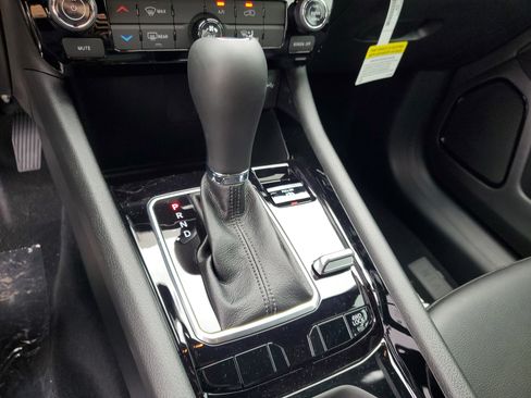 New 2026 Jeep Compass Latitude image 21