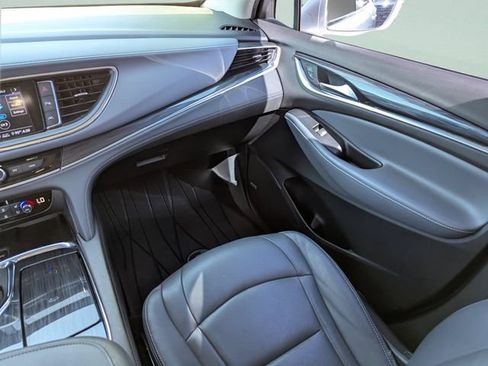 Used 2020 Buick Enclave Premium w/ Trailering Package, 5000 lbs. AWD/4WD image 27