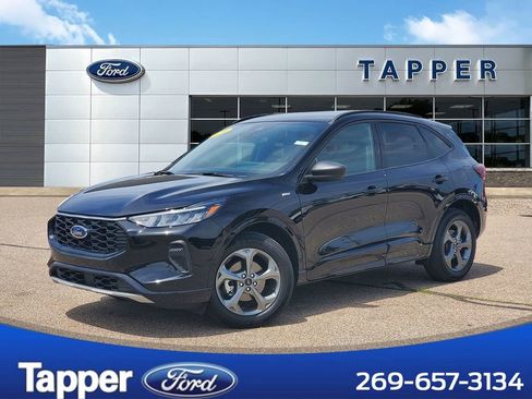 Used 2023 Ford Escape ST-Line w/ Tech Pack #1 AWD/4WD image 1