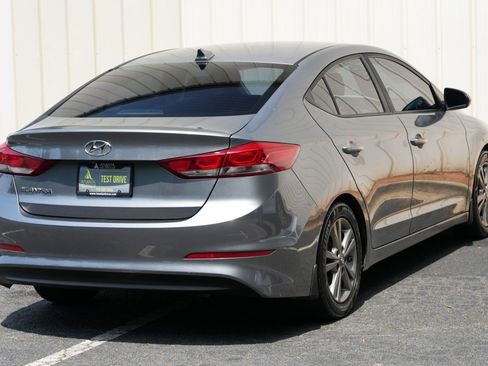 Used 2018 Hyundai Elantra SEL FWD image 43