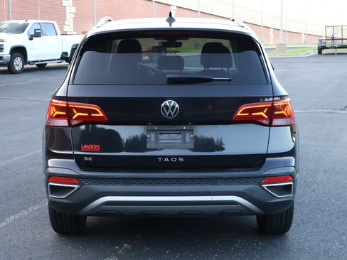 Used 2024 Volkswagen Taos SE FWD image 27