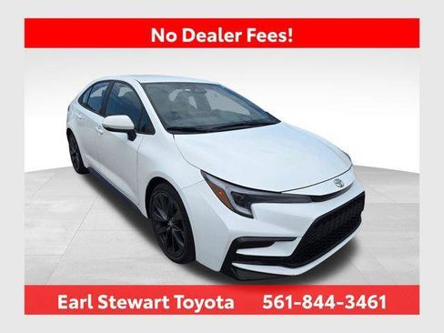 Certified 2023 Toyota Corolla SE FWD image 1
