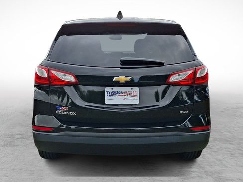 Used 2020 Chevrolet Equinox LS w/ LS Convenience Package AWD/4WD image 4