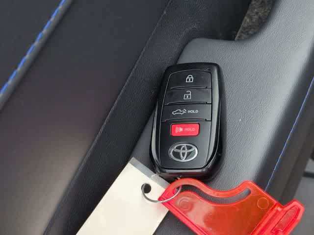 Used 2025 Toyota Tundra Platinum AWD/4WD image 39