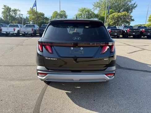 Used 2025 Hyundai Tucson SEL AWD/4WD image 9