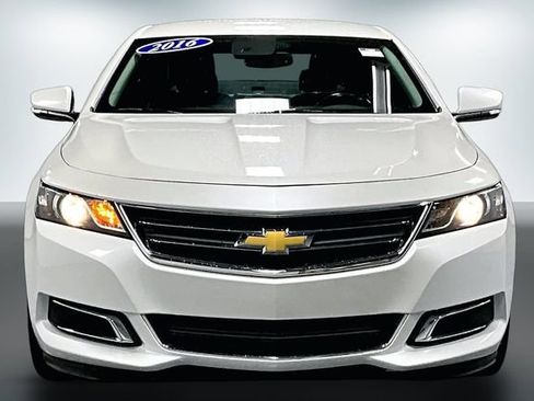 Used 2016 Chevrolet Impala LT w/ Leather Package FWD image 2