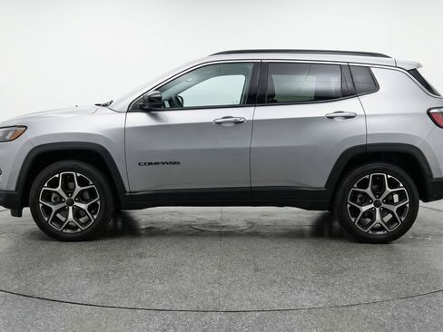 Used 2025 Jeep Compass Limited image 5