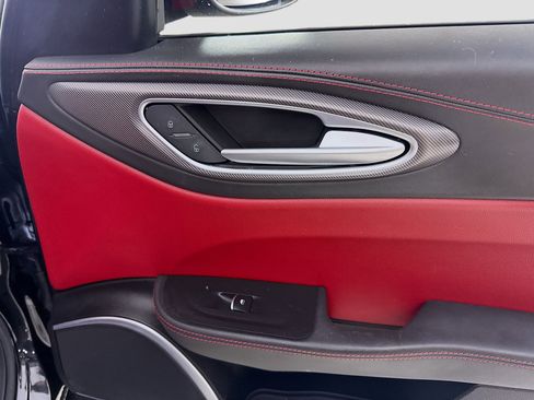 Used 2019 Alfa Romeo Giulia Ti Sport w/ Quick Order Package 22U Sport image 31