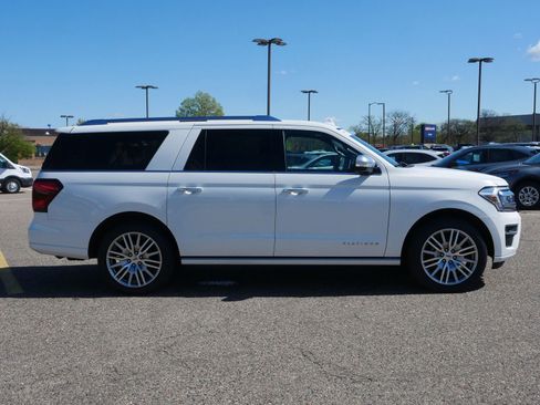 Used 2022 Ford Expedition Max Platinum AWD/4WD image 9
