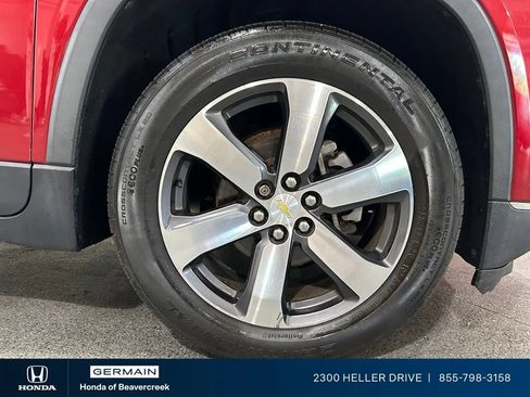 Used 2018 Chevrolet Traverse LT AWD/4WD image 12