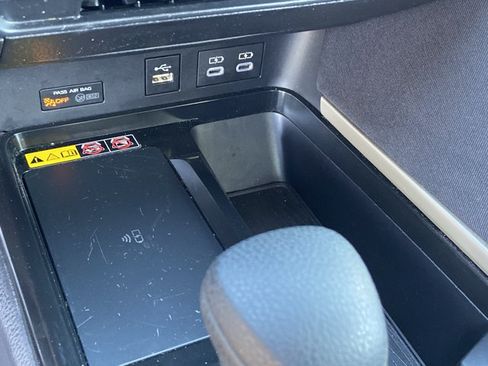 Used 2025 Toyota Camry LE FWD image 37