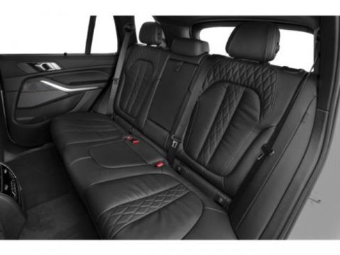 Used 2022 BMW X5 M50i image 16