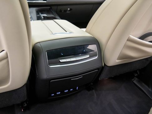 Used 2022 Cadillac Escalade ESV Sport w/ Touring Package image 20